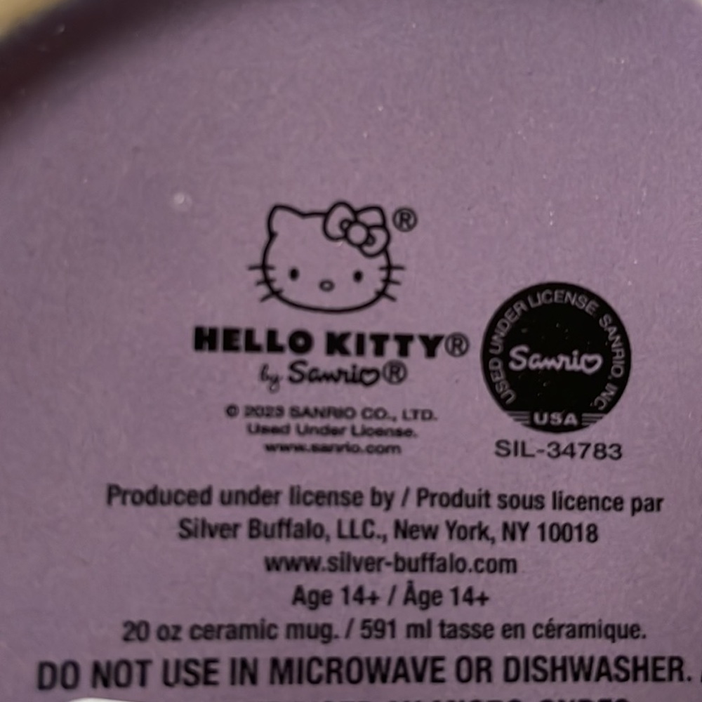Hello Kitty Halloween Mug - Picture 4 of 4